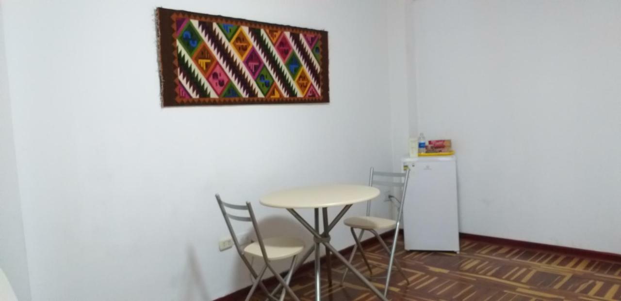 Peruvian Family Hostal Miraflores ลิมา ภายนอก รูปภาพ